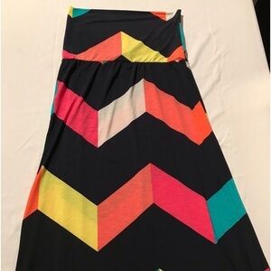 BEAUTIFUL NEW COLORFUL BOTIQUE MAXI SKIRT SIZE MEDIUM BY EMERALD